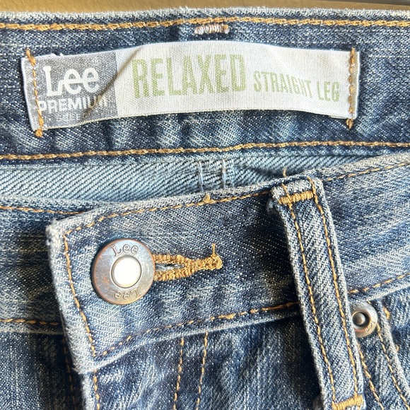 Lee Straight Leg 33/32 Mid Wash Blue Jeans Men’s Casual Street Wear - Picture 8 of 9